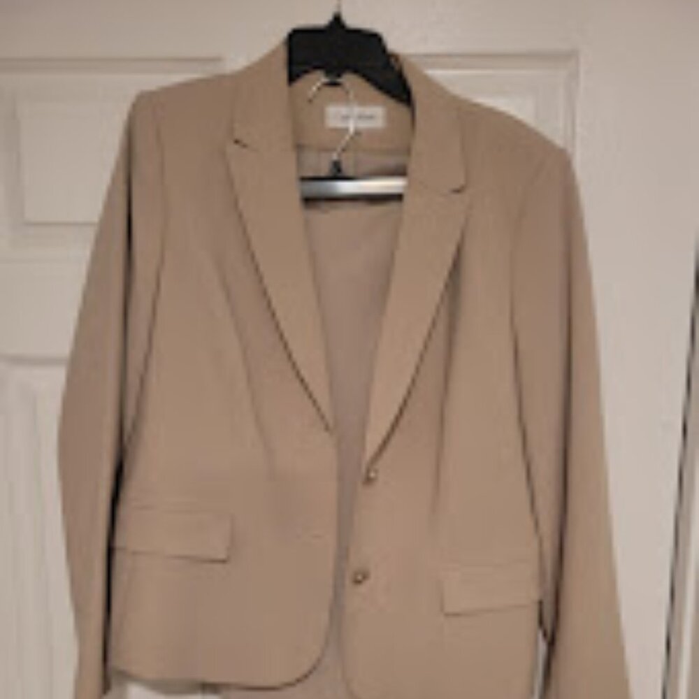 Elegant Calvin Klein Brown Suit – Size 14P Pants & 16 Blazer